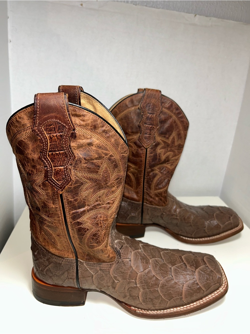 Cattle Baron 5236 Brown Leather Fish Scale Look Western Cowboy Boot